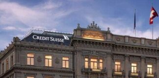 ஆடத் தெரியாதவன் தெருக் கோணல் என்று புளுகிய கதை!