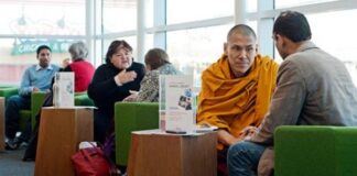 “மனித நூலகம்”