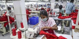 வேலைநிறுத்த போராட்டத்திற்கு தயாராகும் கர்நாடகா கார்மெண்ட் தொழிலாளர்கள்!