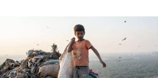 இந்தியா உன்னுடையது! நாட்டின் மீது பற்று கொள்!