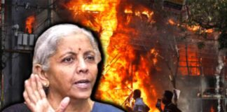 வங்கதேசத்தில் இந்திய முதலீடுகள் பாதுகாப்பு பற்றி நிர்மலா சீதாராமன் அலறுவது ஏன்?