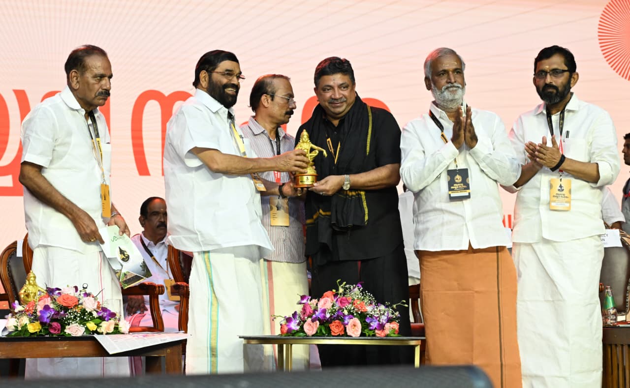 திமுகவுக்கு முருகன் மாநாடு! CPI(M) க்கு ஐயப்ப மாநாடு! மார்க்ஸ், பெரியார் சிந்தனைகளுக்கு சவக்குழி!