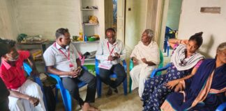 ஆணவப் படுகொலை செய்யப்பட்ட வைரமுத்துவின் குடும்பத்தினரை சந்தித்த மக்கள் அதிகாரம் தோழர்கள்!