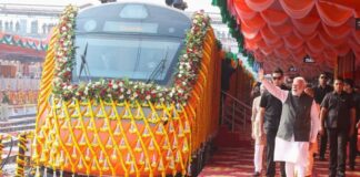 “ஆன்மீக பஜனை மடங்கள் அதிகரிப்பது தான் நாட்டின் வளர்ச்சி” மோடியின் அறிவிப்பு!