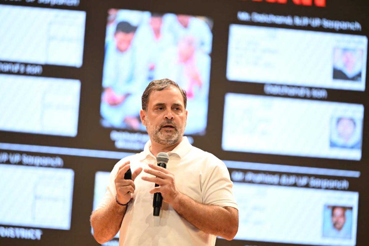 மோடி ஆட்சியை நீட்டிக்கவே இந்திய தேர்தல் ஆணையர்!