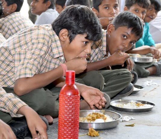 இந்தியாவின் கடன் சுமை அதிகரிப்பும், பட்ஜெட்டில் சமூக நலத்திட்ட நிதி குறைப்பும்!