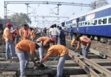 ரயில்வே தாரை வார்ப்பே இலக்கு! மனித வள மறு சீரமைப்புதான் முதல் அடிவைப்பு !