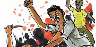 கல்-சோடா பாட்டில் வீச்சு: அரசியலில் தலைகாட்டும் ரவுடியிசம்!