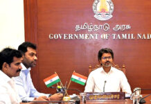 ரோபோ எந்திரனை மனிதனாக்கினார் இயக்குனர் ஷங்கர். அமைச்சர்களை ரோபோவாக்குகிறார் பாசிச கோமாளி விஜய்