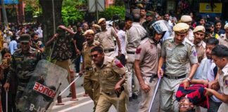 பாஜகவை மிரள வைத்த இளைஞர்கள் போராட்டம்! வீடியோ மற்றும் படங்கள்!